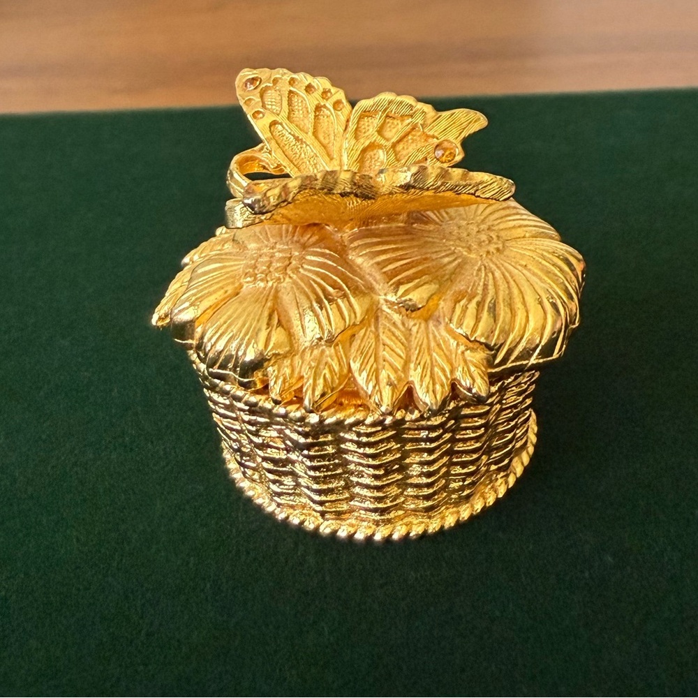 Vintage Viviane Woodard "Petite Papillon" Goldtone Butterfly 1968 Trinket Box
